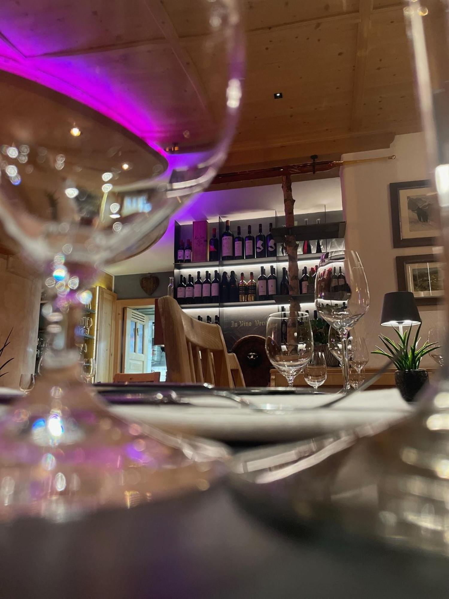 圣安东阿尔贝格 Schindler酒店 外观 照片
